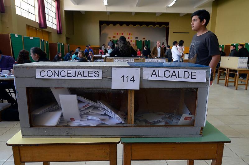 Elecciones 2024 a qué hora cierran las mesas para votar este sábado T13